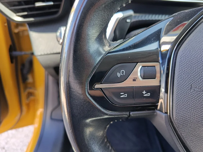 Imagen de Peugeot 208