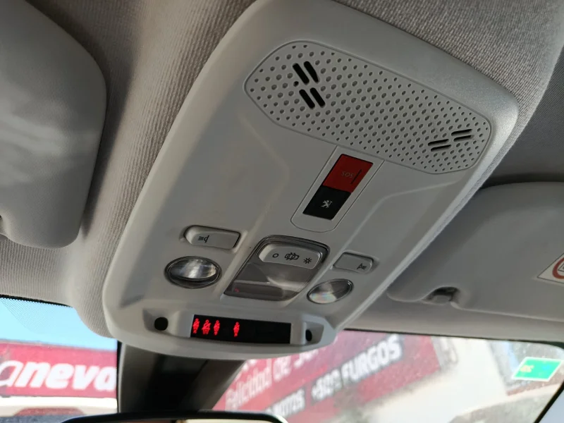 Imagen de Peugeot 208