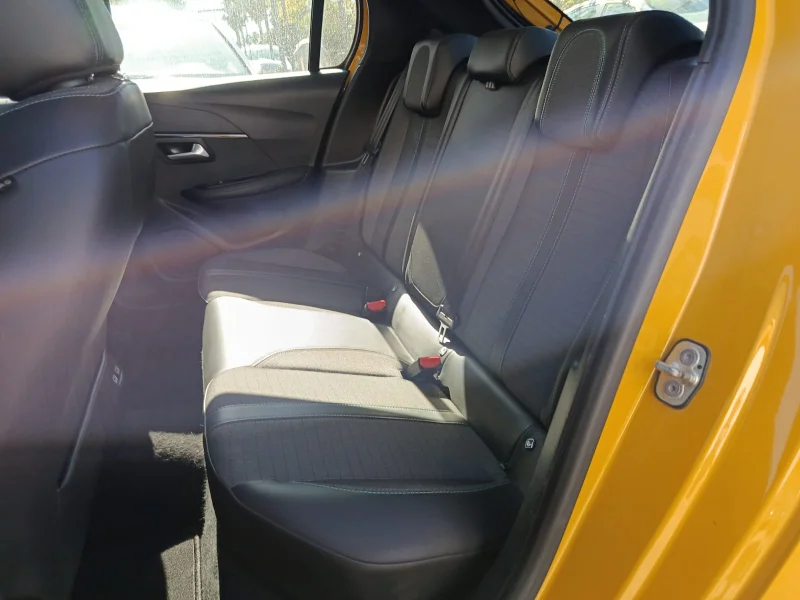 Imagen de Peugeot 208