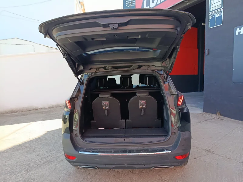 Imagen de Peugeot 5008