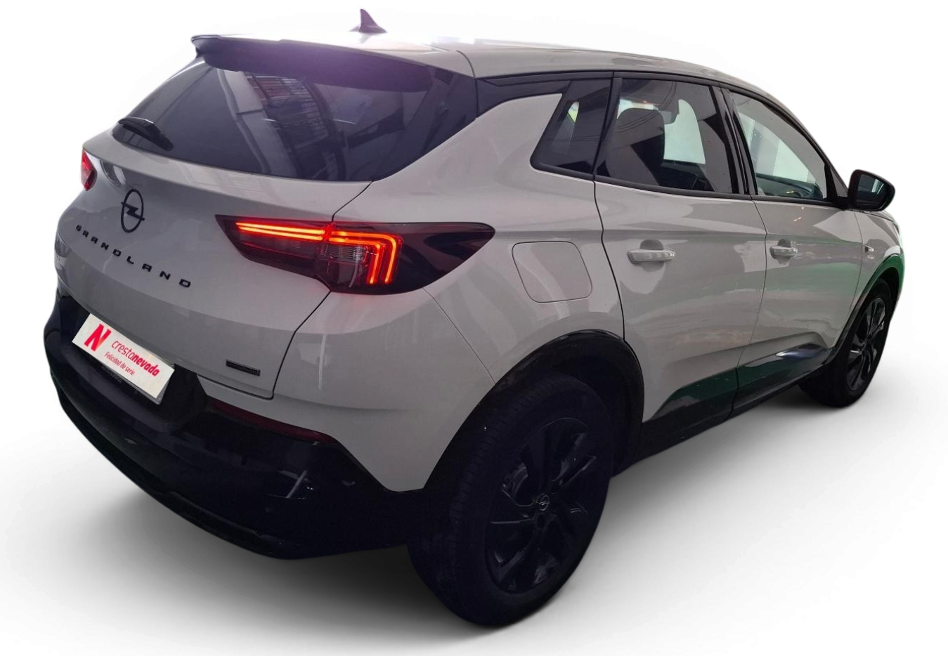 Imagen 4 de Opel Grandland Híbrido 224 CV por 21.990 €