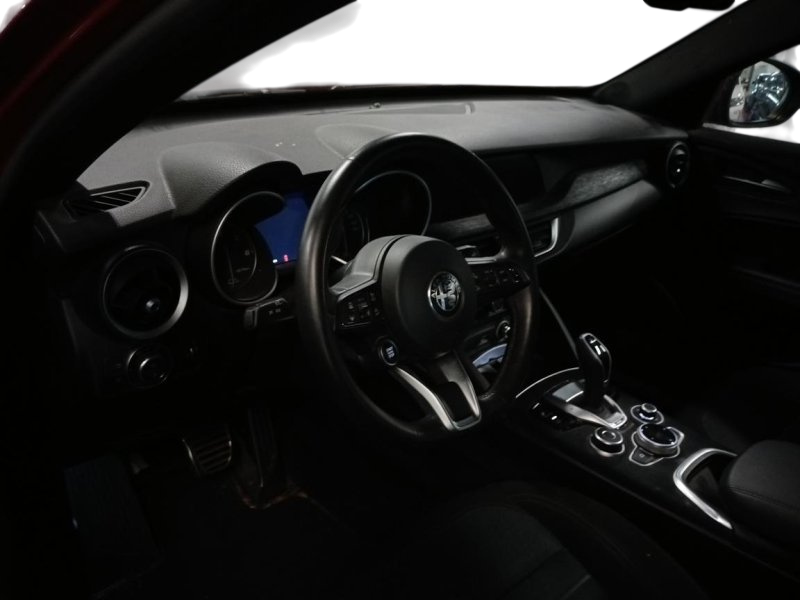 Imagen 9 de Alfa romeo Stelvio Diesel 160 CV por 22.990 €