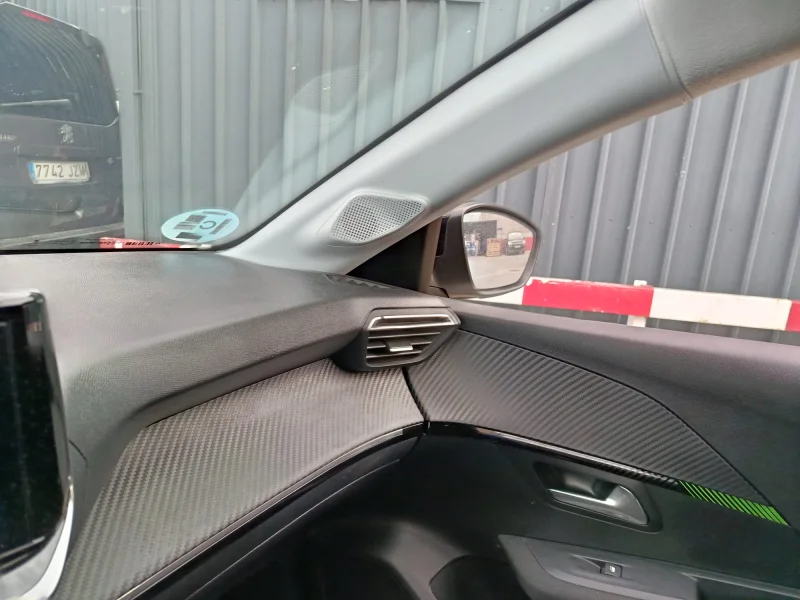 Imagen de Peugeot 208