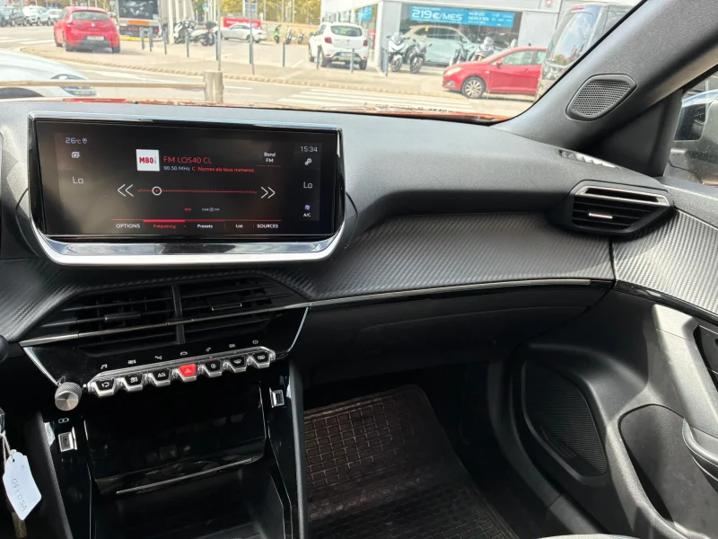 Imagen de Peugeot 2008