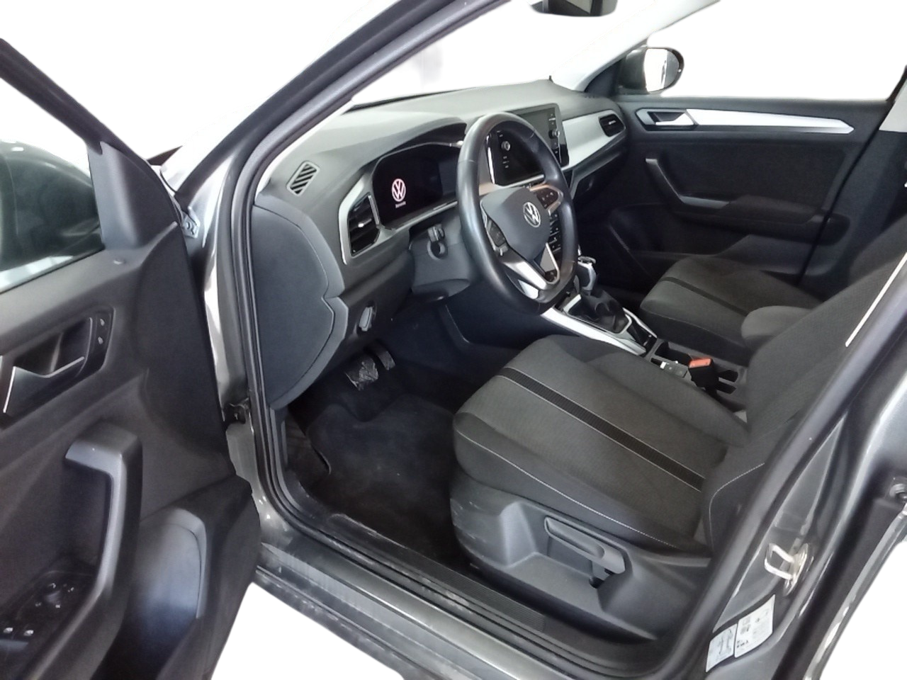 Imagen 7 de Volkswagen T-Roc Diesel 150 CV por 28.390 €