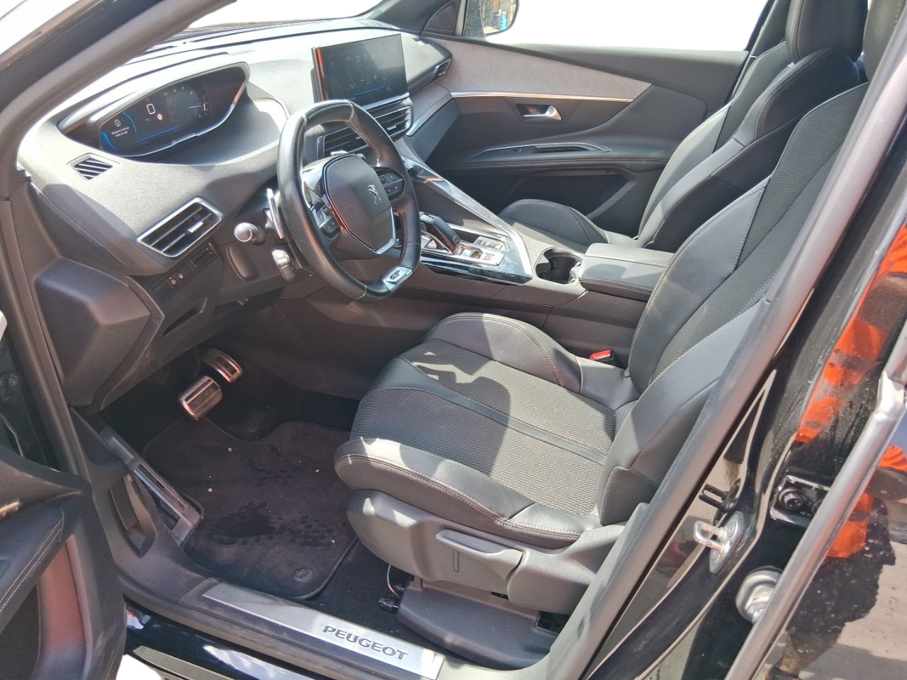 Imagen 7 de Peugeot 3008 Diesel 130 CV por 17.090 €