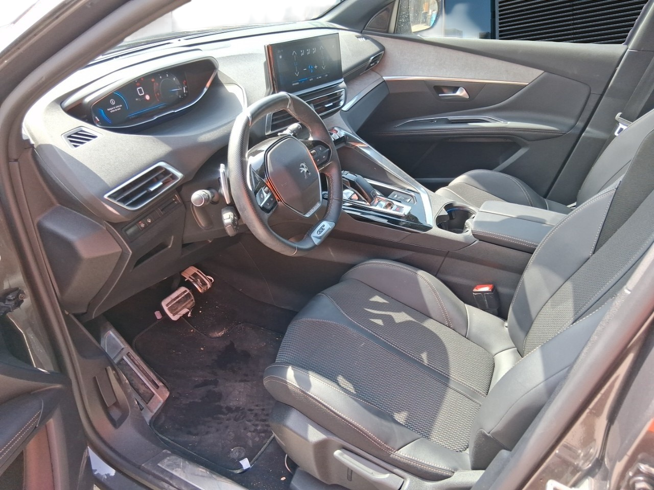 Imagen 7 de Peugeot 3008 Diesel 130 CV por 20.190 €