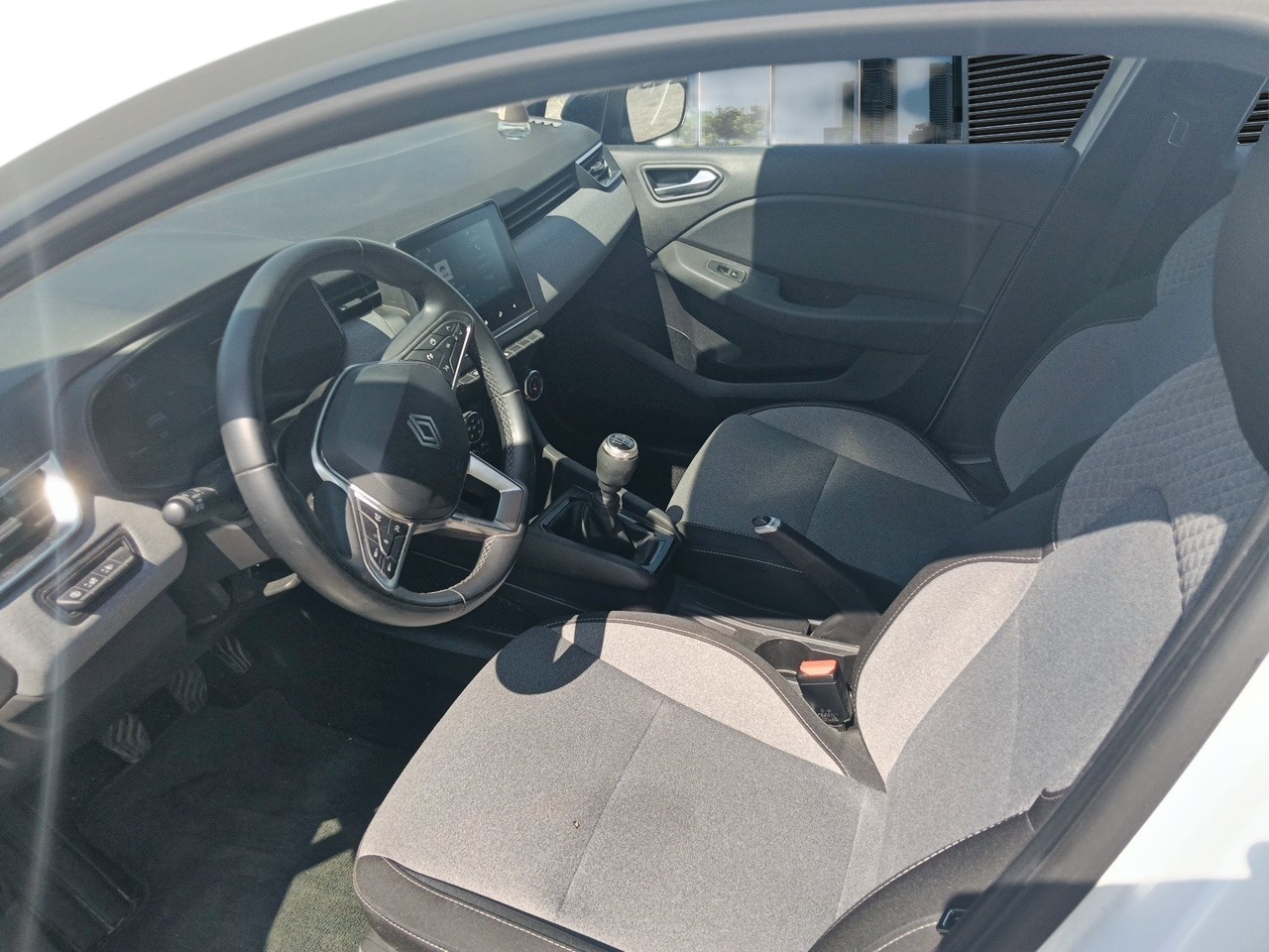 Imagen 7 de Renault Clio Diesel 100 CV por 18.490 €