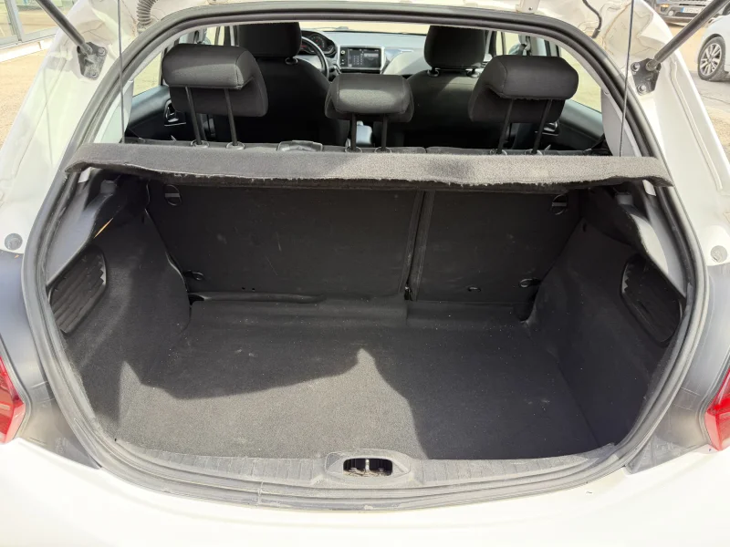 Imagen de Peugeot 208