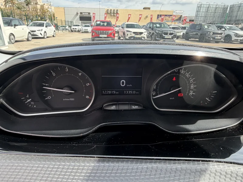 Imagen de Peugeot 208