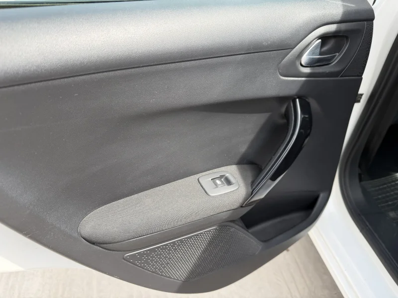 Imagen de Peugeot 208