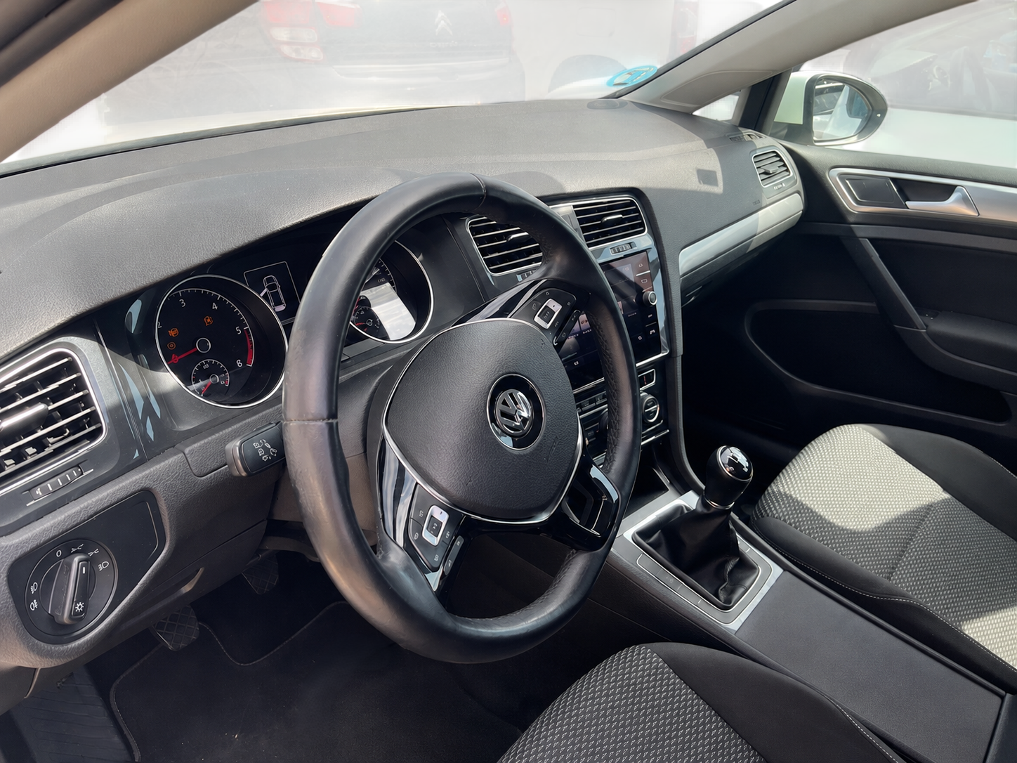 Imagen 8 de Volkswagen Golf Diesel 116 CV por 16.990 €