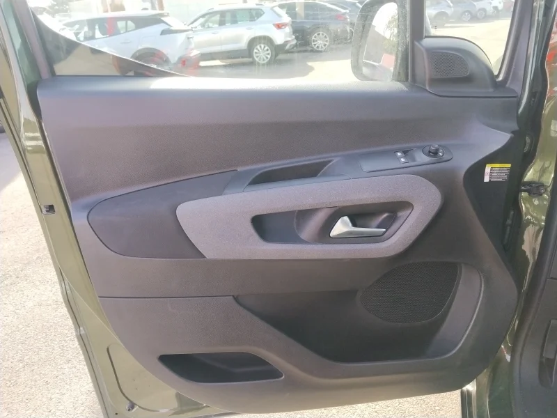Imagen de Peugeot Rifter