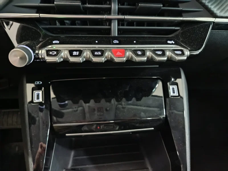 Imagen de Peugeot 208