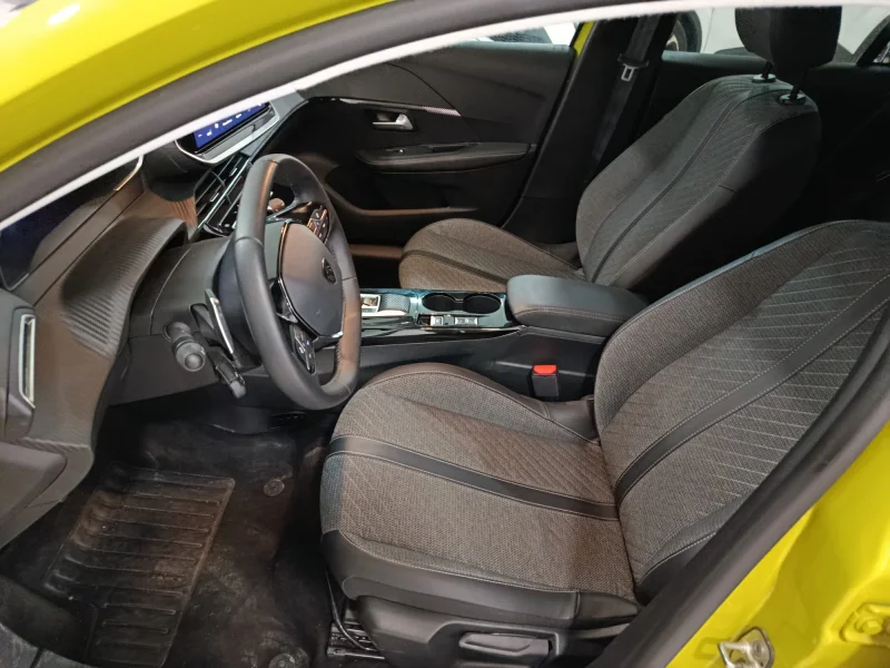 Imagen de Peugeot 208