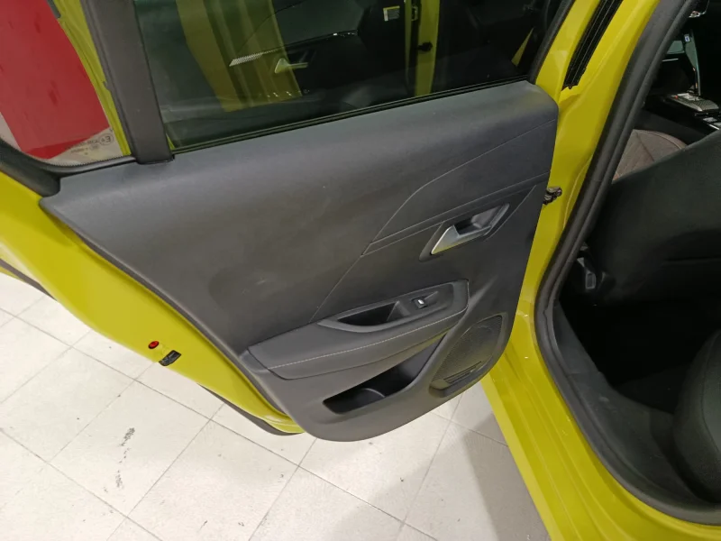 Imagen de Peugeot 208