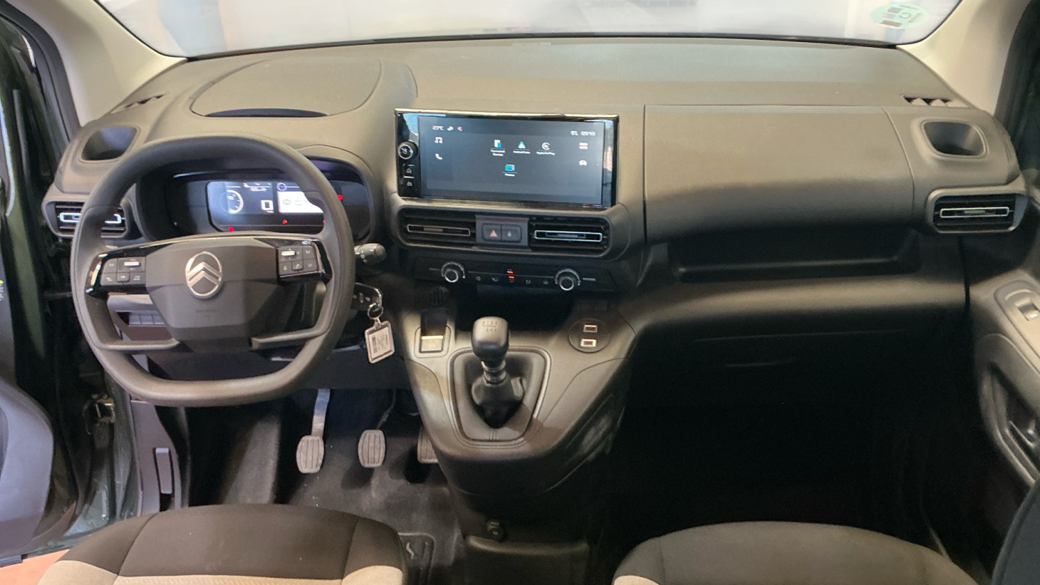 Imagen 8 de CITROEN Berlingo Diesel 102 CV por 25.990 €