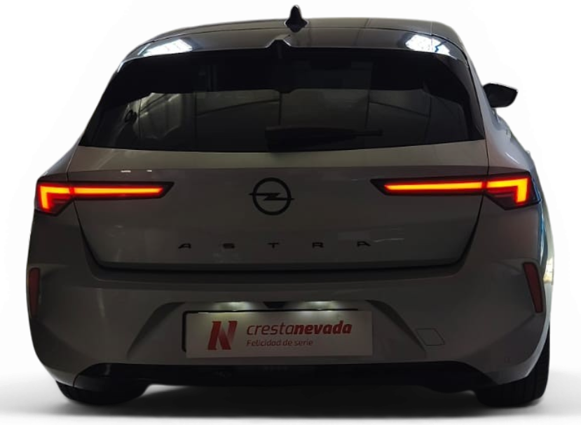 Imagen 6 de Opel Astra Gasolina 130 CV por 18.990 €