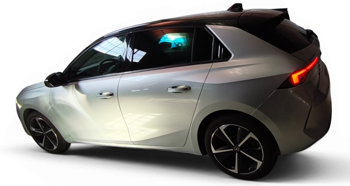 Imagen 8 de Opel Astra Gasolina 130 CV por 18.990 €