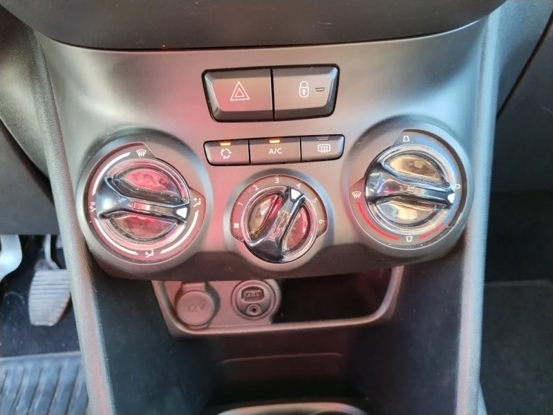 Imagen de Peugeot 208