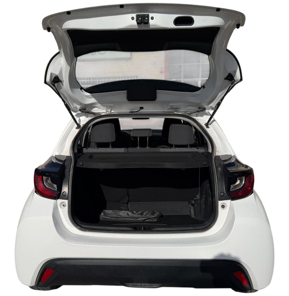 Imagen 24 de TOYOTA Yaris Híbrido 120 CV por 18.990 €