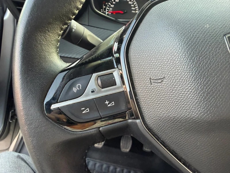 Imagen de Peugeot 208