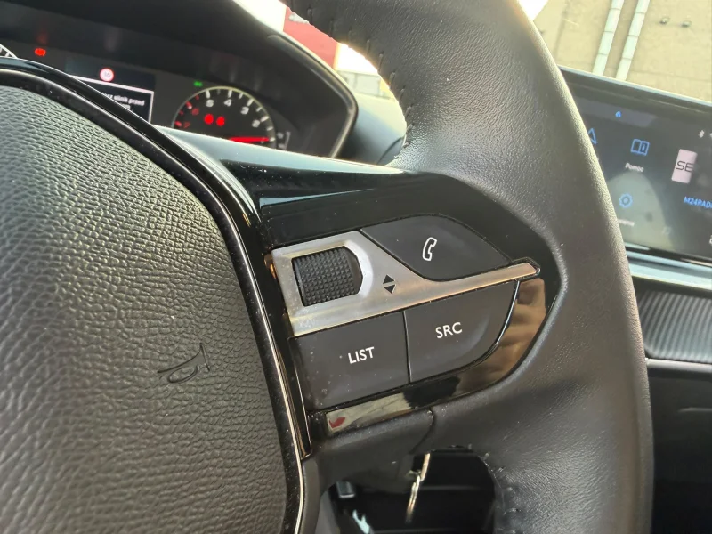 Imagen de Peugeot 208