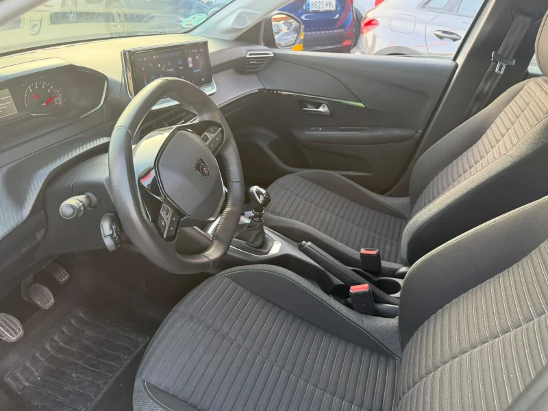 Imagen de Peugeot 208