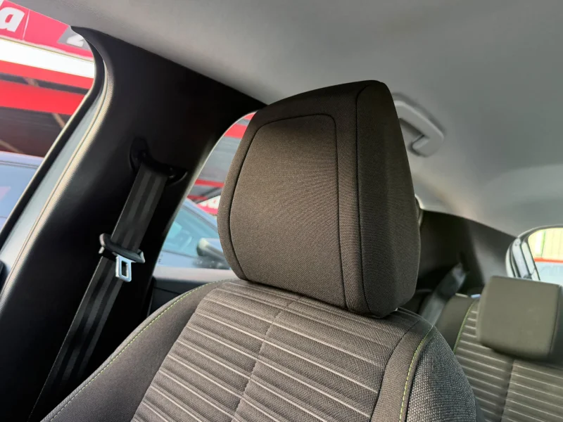 Imagen de Peugeot 208