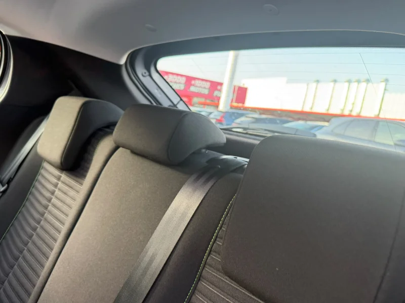 Imagen de Peugeot 208