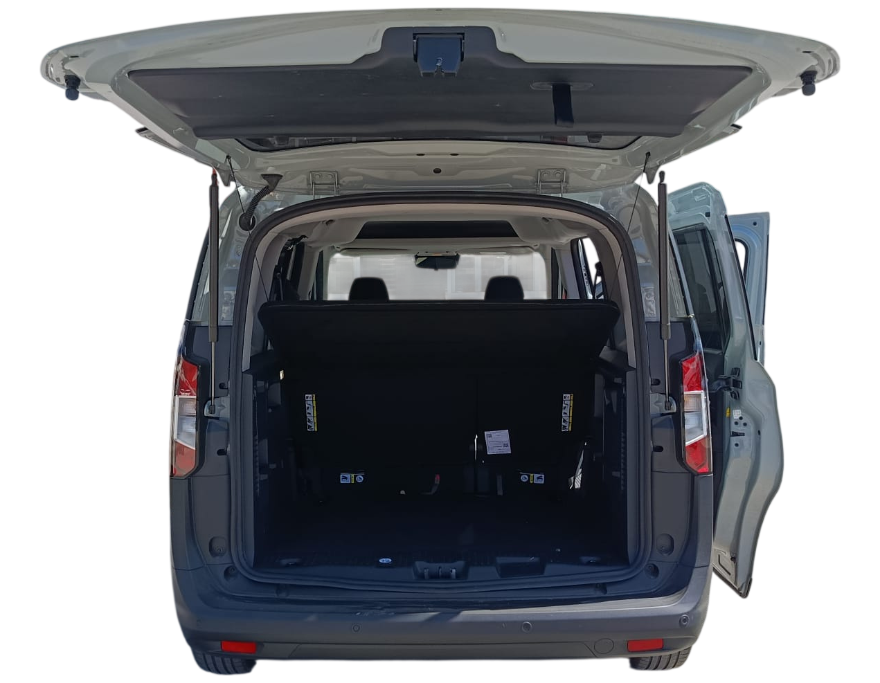 Imagen 35 de Ford Tourneo Courier Gasolina 125 CV por 24.990 €