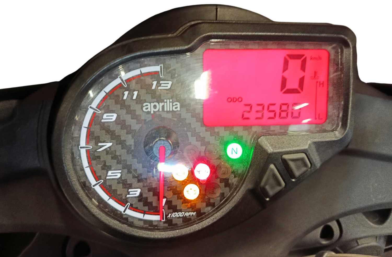 Imagen 6 de Aprilia Tuono 125 Gasolina 15 CV por 2.390 €