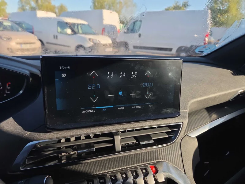 Imagen de Peugeot 3008