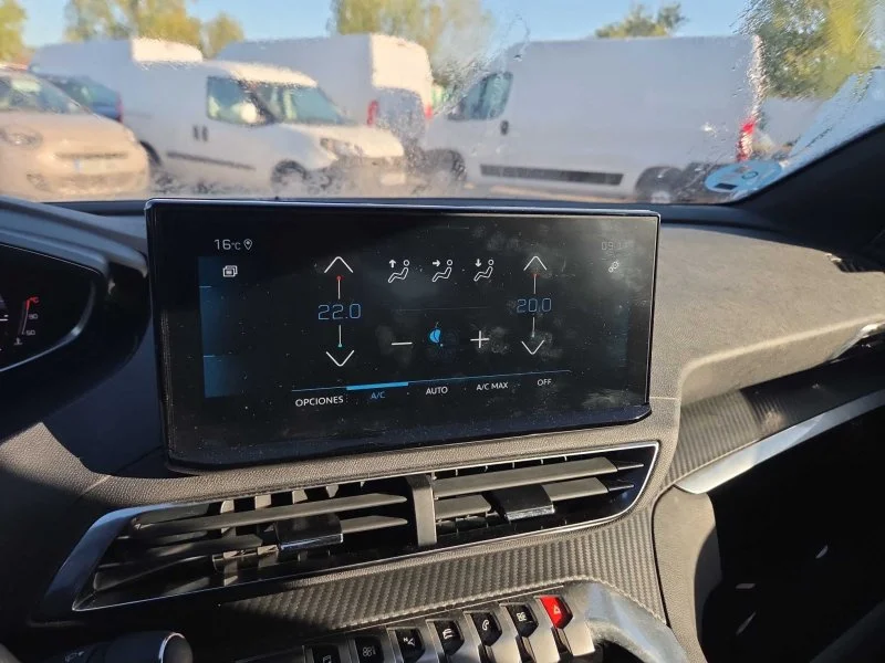Imagen de Peugeot 3008