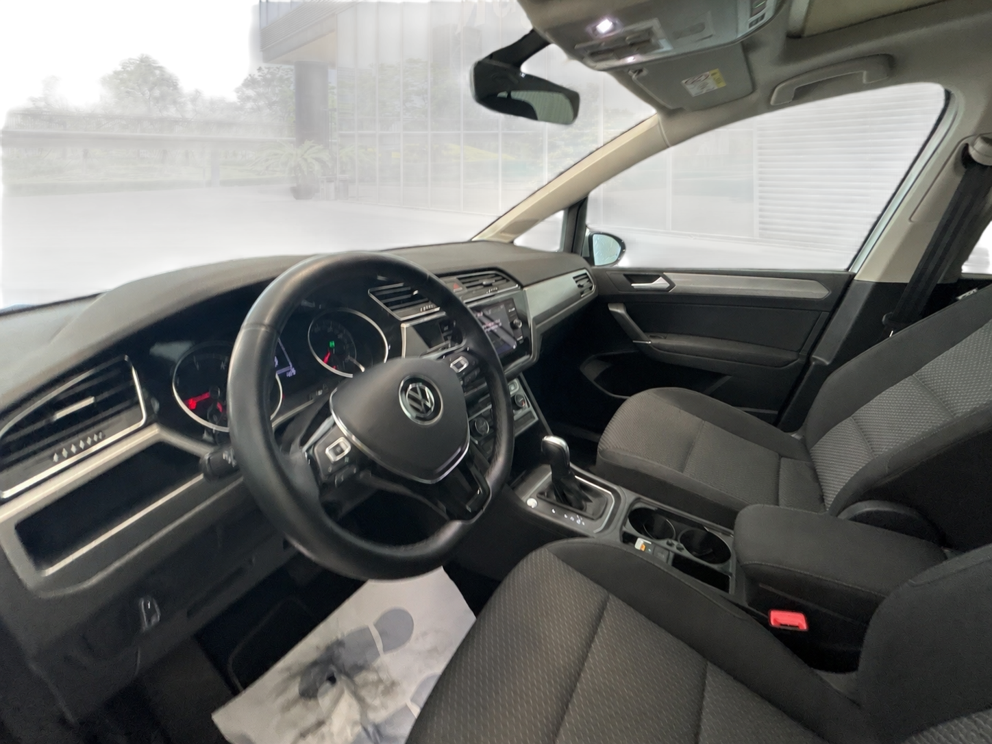 Imagen 7 de Volkswagen Touran Diesel 150 CV por 29.990 €