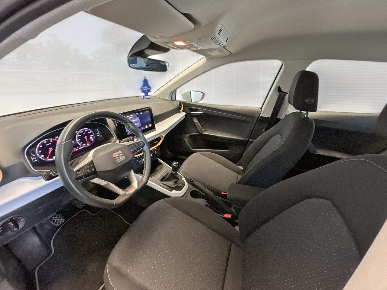 Imagen 7 de SEAT Arona Gasolina 115 CV por 18.290 €