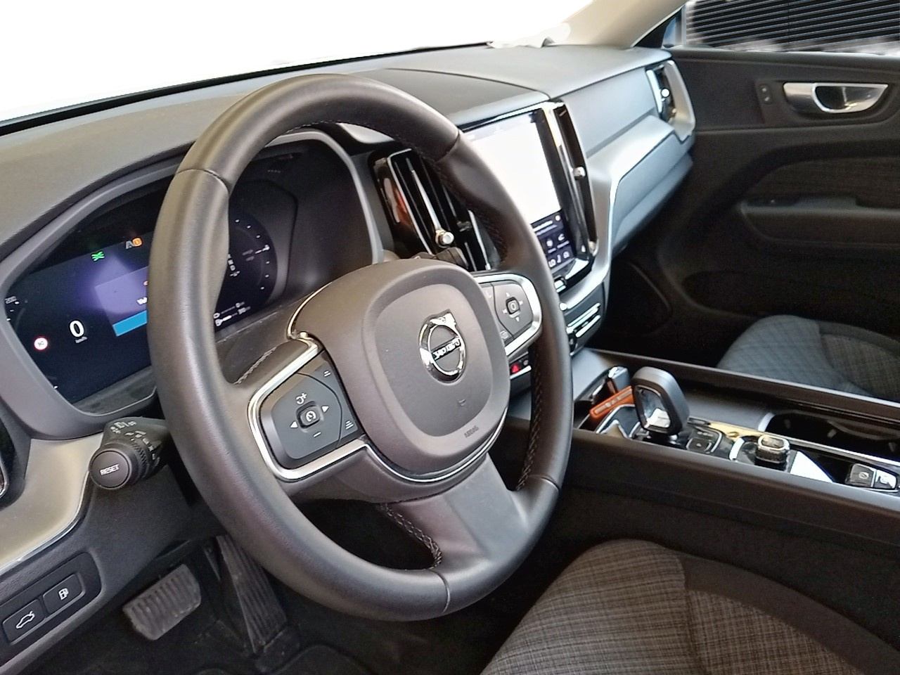 Imagen 7 de Volvo XC60 Híbrido 350 CV por 39.590 €