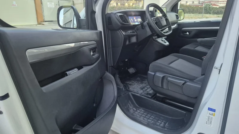 Imagen de Peugeot Traveller