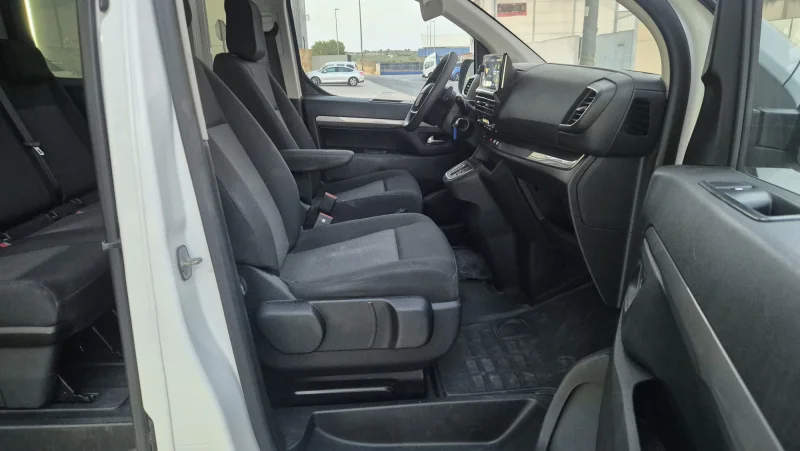 Imagen de Peugeot Traveller