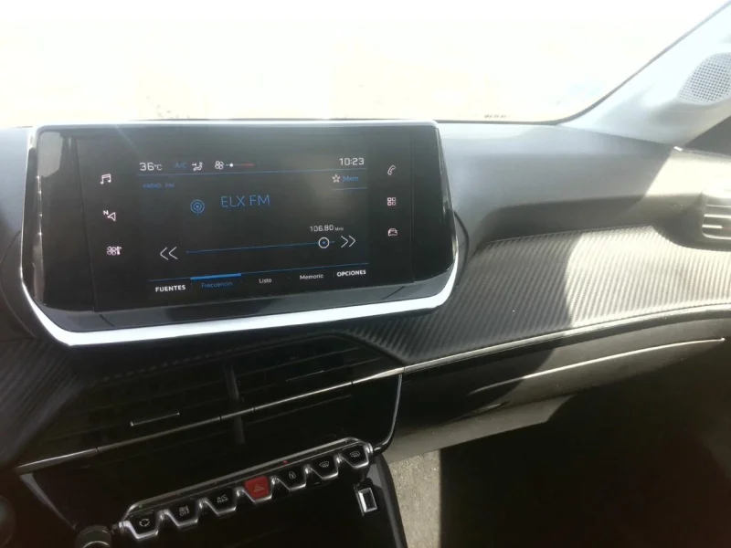 Imagen de Peugeot 208