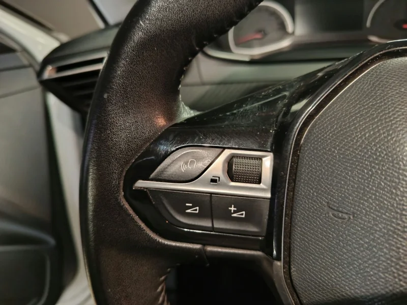 Imagen de Peugeot 208