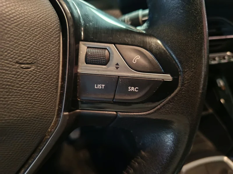Imagen de Peugeot 208