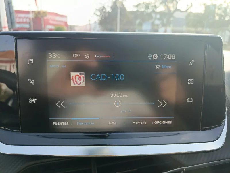 Imagen de Peugeot 208