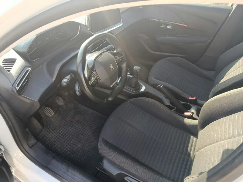 Imagen de Peugeot 208