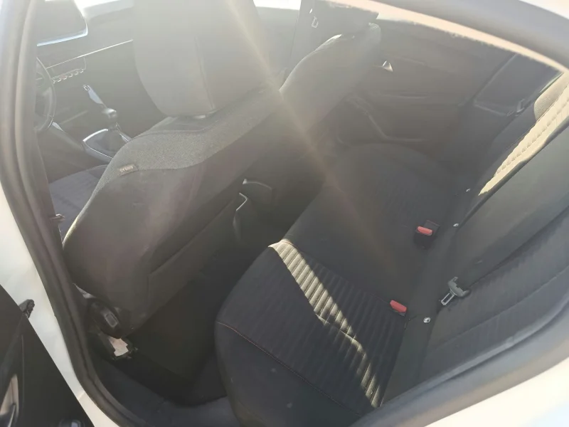 Imagen de Peugeot 208