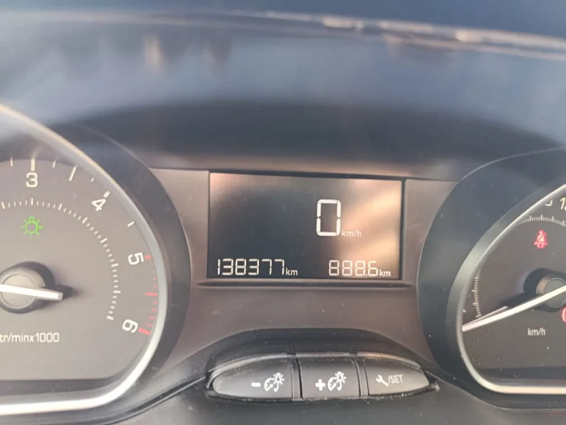 Imagen de Peugeot 208