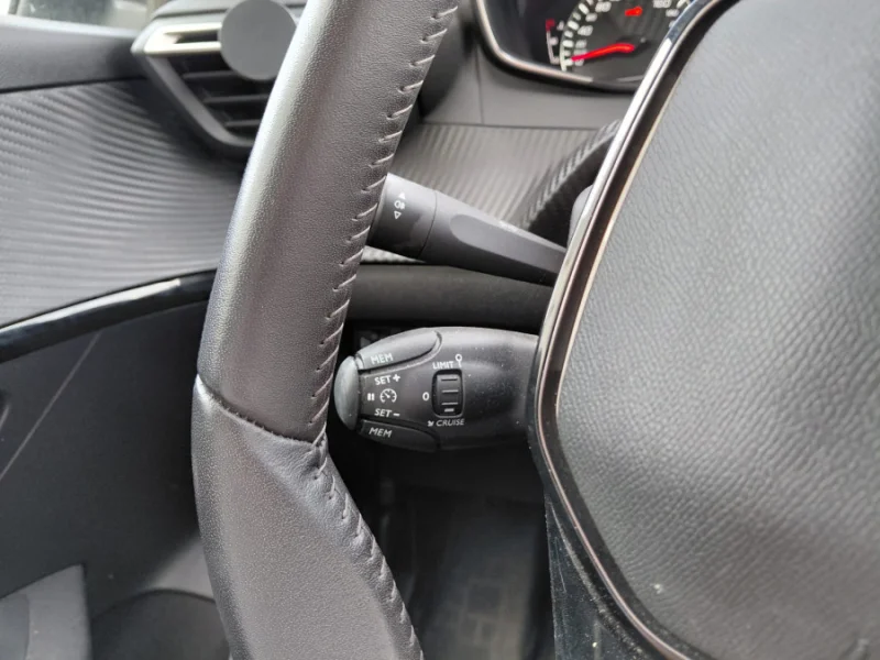 Imagen de Peugeot 208