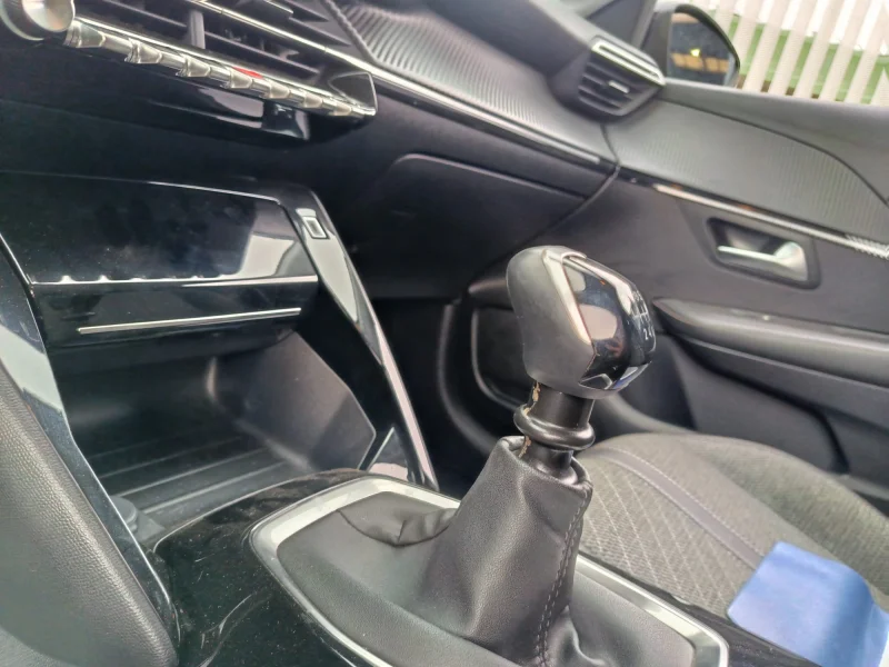 Imagen de Peugeot 208