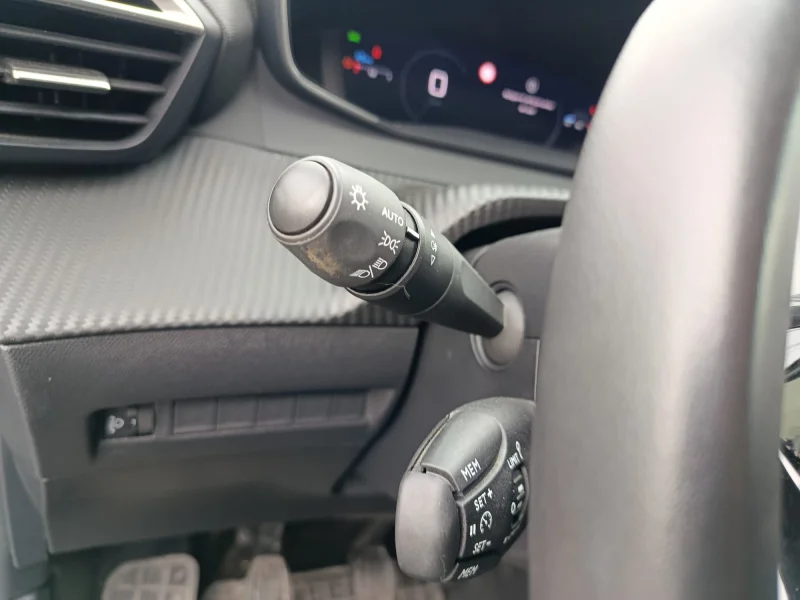 Imagen de Peugeot 208