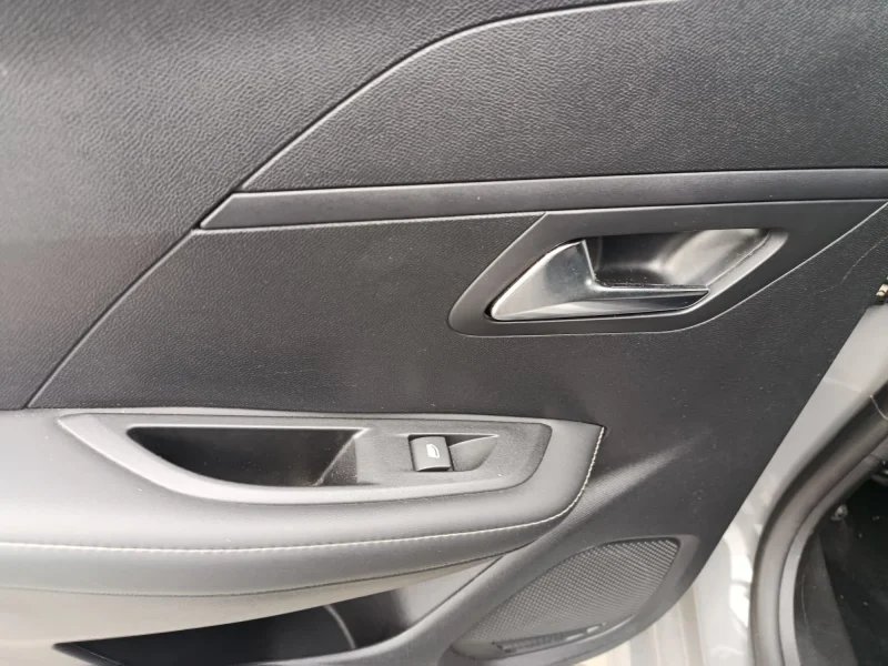 Imagen de Peugeot 208